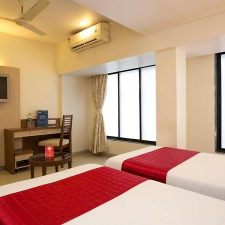 נאווי מומבאי Oyo 2026 Hotel Aishwarya Residency מראה חיצוני תמונה