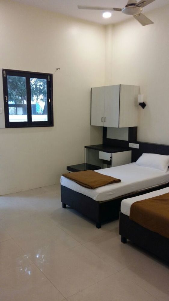 נאווי מומבאי Oyo 2026 Hotel Aishwarya Residency מראה חיצוני תמונה