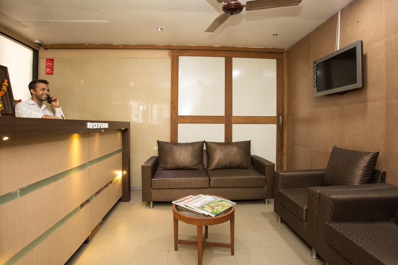 נאווי מומבאי Oyo 2026 Hotel Aishwarya Residency מראה חיצוני תמונה