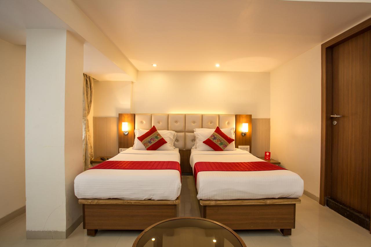 נאווי מומבאי Oyo 2026 Hotel Aishwarya Residency מראה חיצוני תמונה