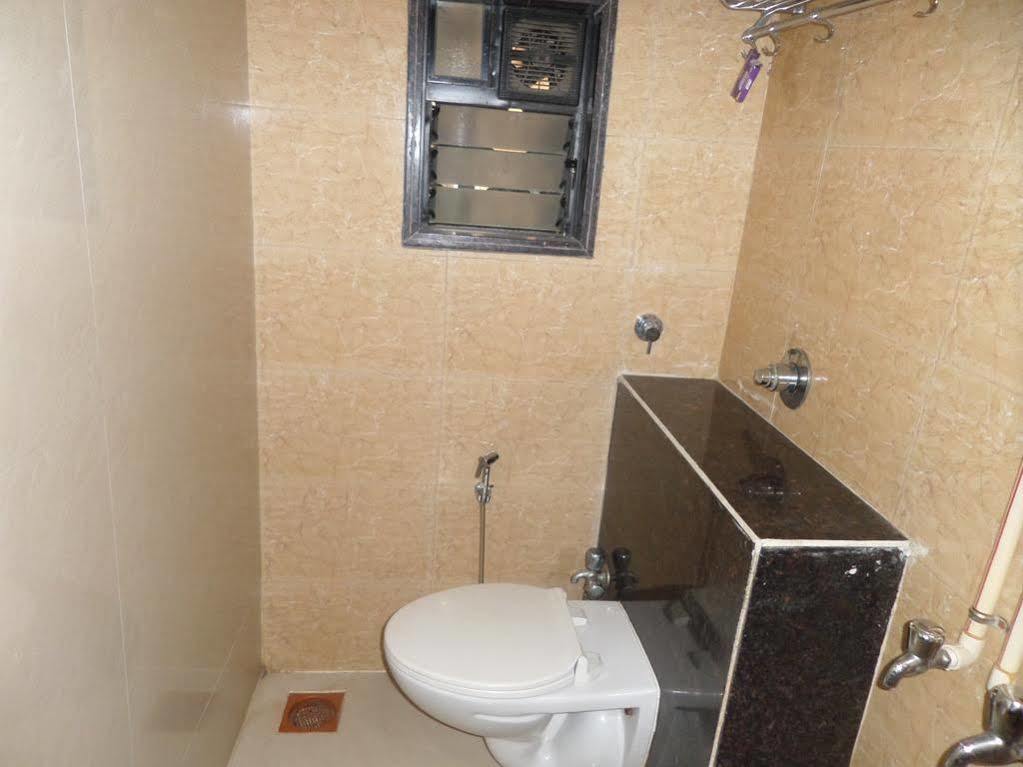 נאווי מומבאי Oyo 2026 Hotel Aishwarya Residency מראה חיצוני תמונה